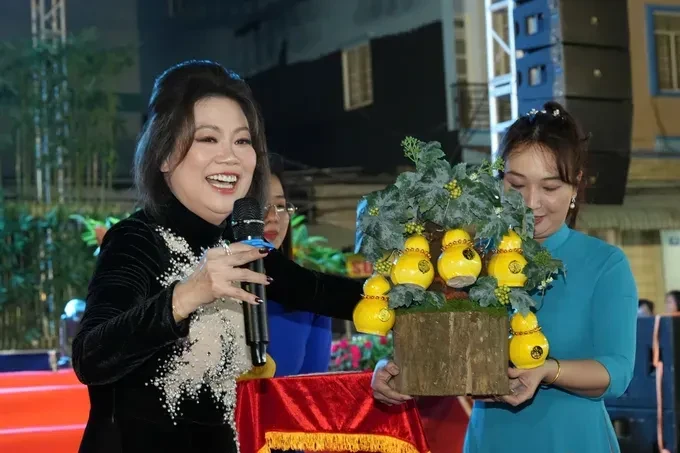 Sản vật 10 tỉnh thành quy tụ tại Tuần lễ nông sản phường Bình Đông Sản vật 10 tỉnh thành quy tụ tại Tuần lễ nông sản phường Bình Đông