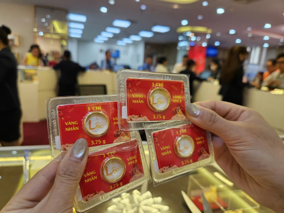 Sáng 18-3, Công ty SJC, Mi Hồng, Bảo Tín Minh Châu bán vàng miếng SJC 183 triệu đồng/lượng Sáng 18-3, Công ty SJC, Mi Hồng, Bảo Tín Minh Châu bán vàng miếng SJC 183 triệu đồng/lượng