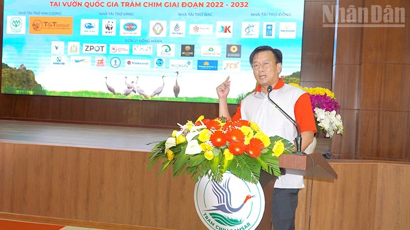 Sáu cá thể sếu đầu đỏ vượt hành trình 19 giờ, về Vườn quốc gia Tràm Chim khỏe mạnh Sáu cá thể sếu đầu đỏ vượt hành trình 19 giờ, về Vườn quốc gia Tràm Chim khỏe mạnh