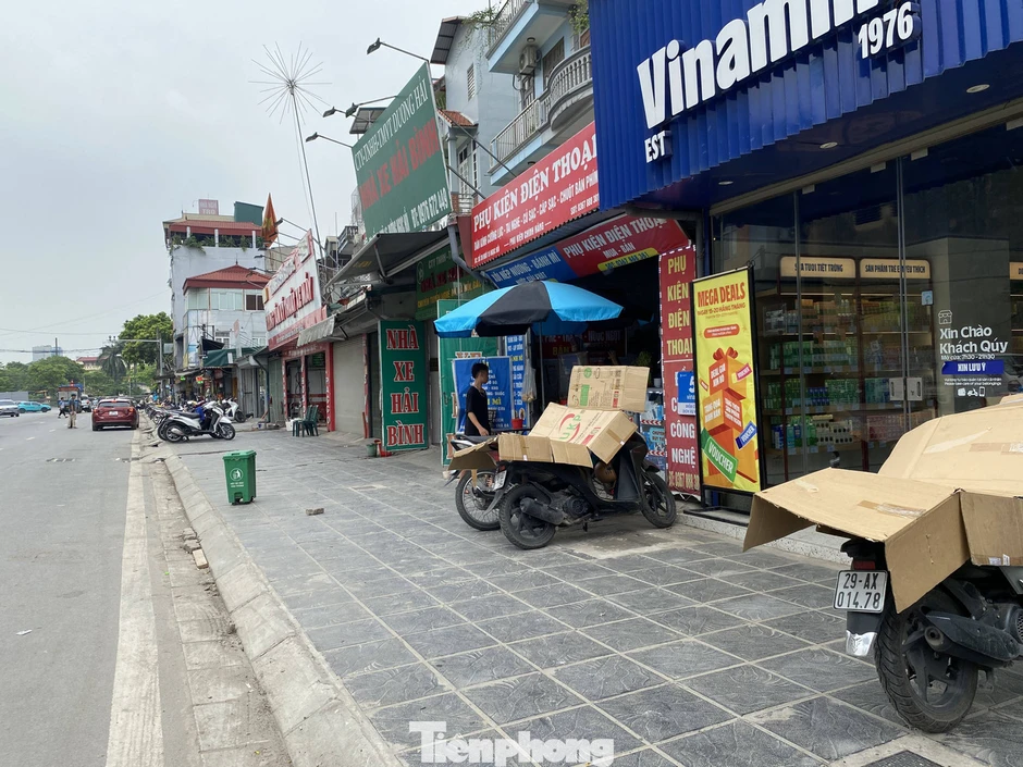 Sau cải tạo, tuyến phố ở Hà Nội không còn cây xanh Sau cải tạo, tuyến phố ở Hà Nội không còn cây xanh