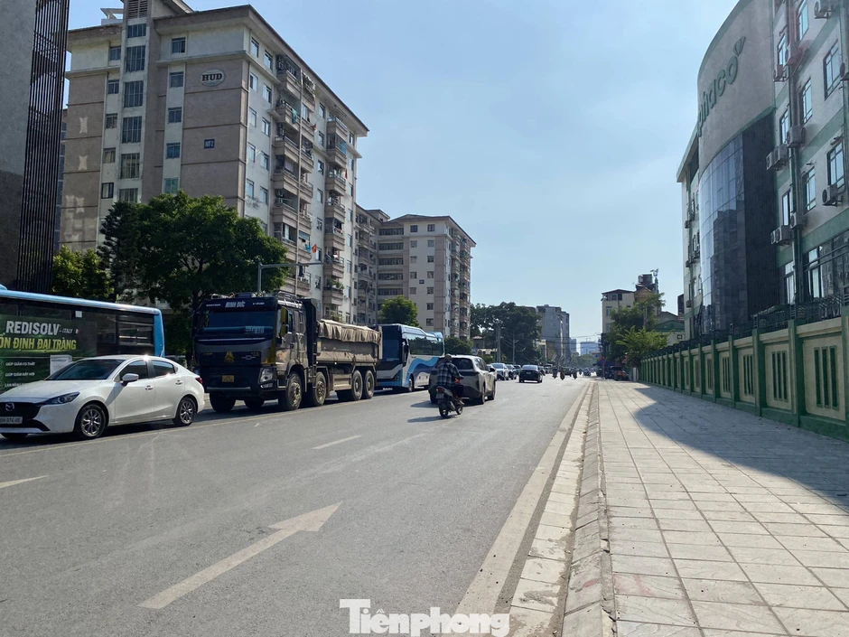 Sau cải tạo, tuyến phố ở Hà Nội không còn cây xanh Sau cải tạo, tuyến phố ở Hà Nội không còn cây xanh