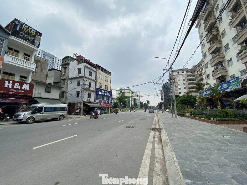 Sau cải tạo, tuyến phố ở Hà Nội không còn cây xanh Sau cải tạo, tuyến phố ở Hà Nội không còn cây xanh