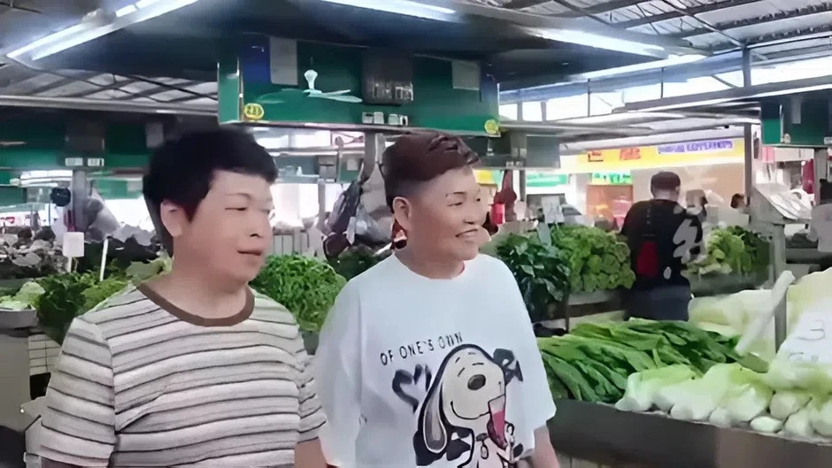 Sau khi ly hôn, đôi bạn thân về sống chung suốt 13 năm Sau khi ly hôn, đôi bạn thân về sống chung suốt 13 năm