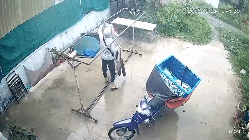 Shipper đến nhà lấy đơn hàng hoàn nhưng không có ai, chủ về trích xuất camera an ninh đăng khắp nơi Shipper đến nhà lấy đơn hàng hoàn nhưng không có ai, chủ về trích xuất camera an ninh đăng khắp nơi