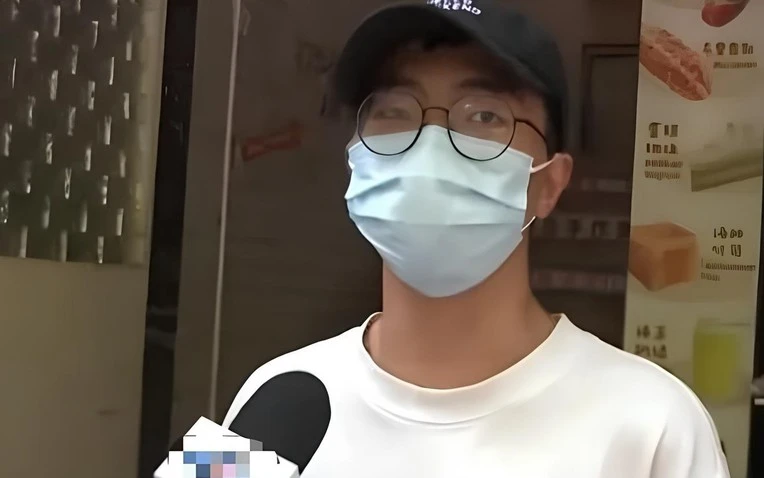 Sinh viên đi làm thêm 1 tháng hè, đến khi nghỉ việc lại nợ ngược công ty 820k Sinh viên đi làm thêm 1 tháng hè, đến khi nghỉ việc lại nợ ngược công ty 820k
