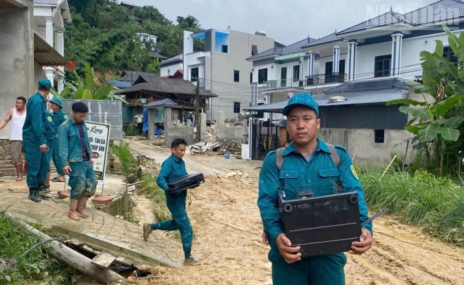 Sơn La di dời khẩn cấp 161 hộ ra khỏi khu vực nguy cơ sạt lở Sơn La di dời khẩn cấp 161 hộ ra khỏi khu vực nguy cơ sạt lở