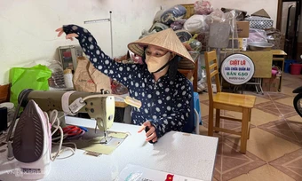 Sống khổ vì bụi từ các 'đại công trường' ở Hà Nội - Báo TinVina
