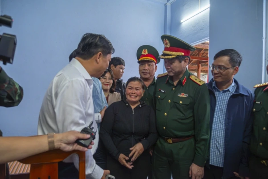 Sức mạnh dự án 'Một vòng tay ấm' ở rốn lũ Hòa Thịnh Sức mạnh dự án 'Một vòng tay ấm' ở rốn lũ Hòa Thịnh