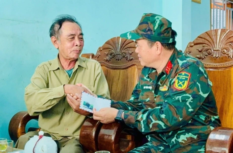 Sức mạnh dự án 'Một vòng tay ấm' ở rốn lũ Hòa Thịnh Sức mạnh dự án 'Một vòng tay ấm' ở rốn lũ Hòa Thịnh
