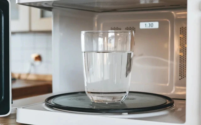 Tại sao ấm siêu tốc ít được người Mỹ sử dụng so với Việt Nam?