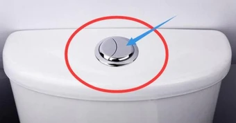 Tại sao có đến 2 nút xả trên bồn cầu