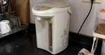 Tại sao ngày càng nhiều gia đình không còn dùng bình thủy điện?