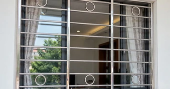 Tại sao ngày càng nhiều gia đình không còn làm chấn song cửa sổ inox?