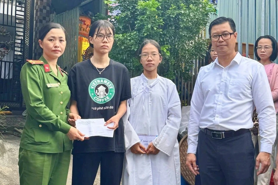 Tận cùng nỗi đau 2 chị em mất cả cha lẫn mẹ chỉ trong 2 ngày Tận cùng nỗi đau 2 chị em mất cả cha lẫn mẹ chỉ trong 2 ngày