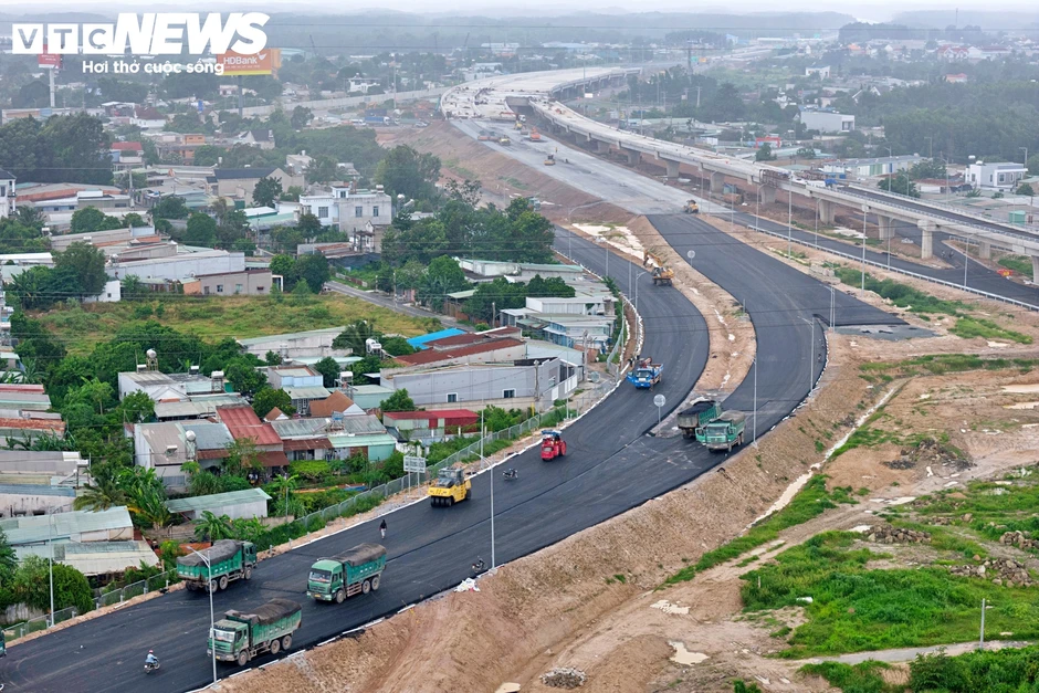Tăng tốc thi công siêu nút giao 2 cao tốc kết nối với sân bay Long Thành Tăng tốc thi công siêu nút giao 2 cao tốc kết nối với sân bay Long Thành