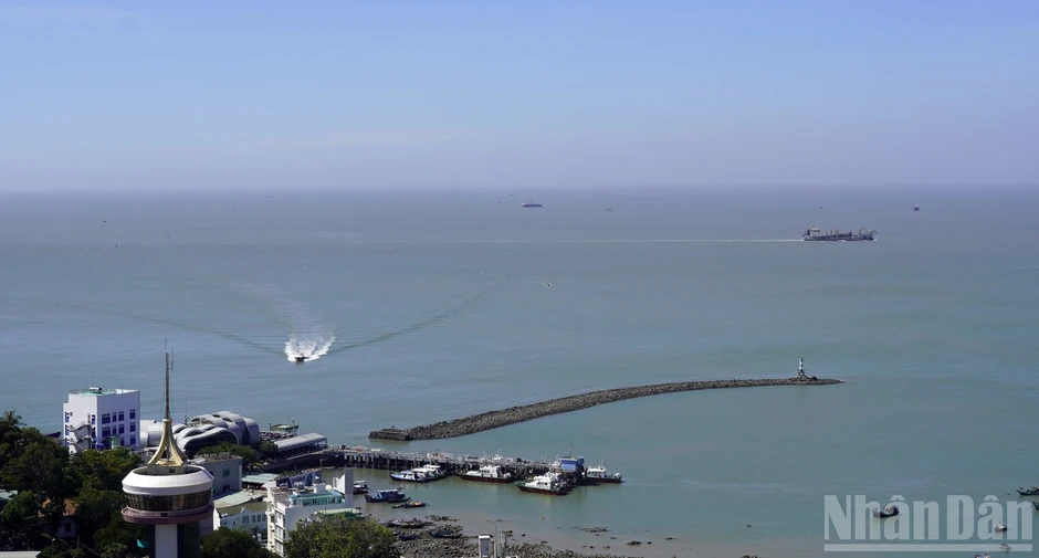 Thành phố Hồ Chí Minh: Giao 49ha vùng biển ngoài khơi Vũng Tàu để nhận chìm chất nạo vét Thành phố Hồ Chí Minh: Giao 49ha vùng biển ngoài khơi Vũng Tàu để nhận chìm chất nạo vét
