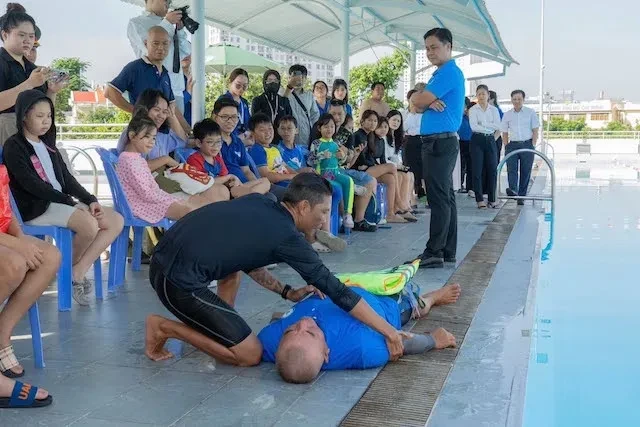 Thêm nhiều "lá chắn" bảo vệ trẻ trước nguy cơ đuối nước Thêm nhiều "lá chắn" bảo vệ trẻ trước nguy cơ đuối nước