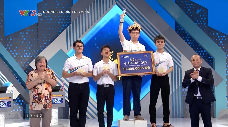 Thí sinh đầu tiên chạm mốc 150 điểm phần Khởi động trong lịch sử Đường Lên Đỉnh Olympia Thí sinh đầu tiên chạm mốc 150 điểm phần Khởi động trong lịch sử Đường Lên Đỉnh Olympia