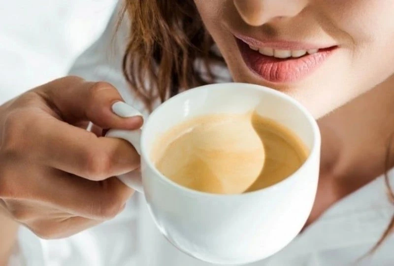 Thích uống cà phê nhưng sợ răng ố vàng? Hãy làm 5 điều này Thích uống cà phê nhưng sợ răng ố vàng? Hãy làm 5 điều này