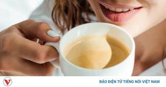 Thích uống cà phê nhưng sợ răng ố vàng? Hãy làm 5 điều này