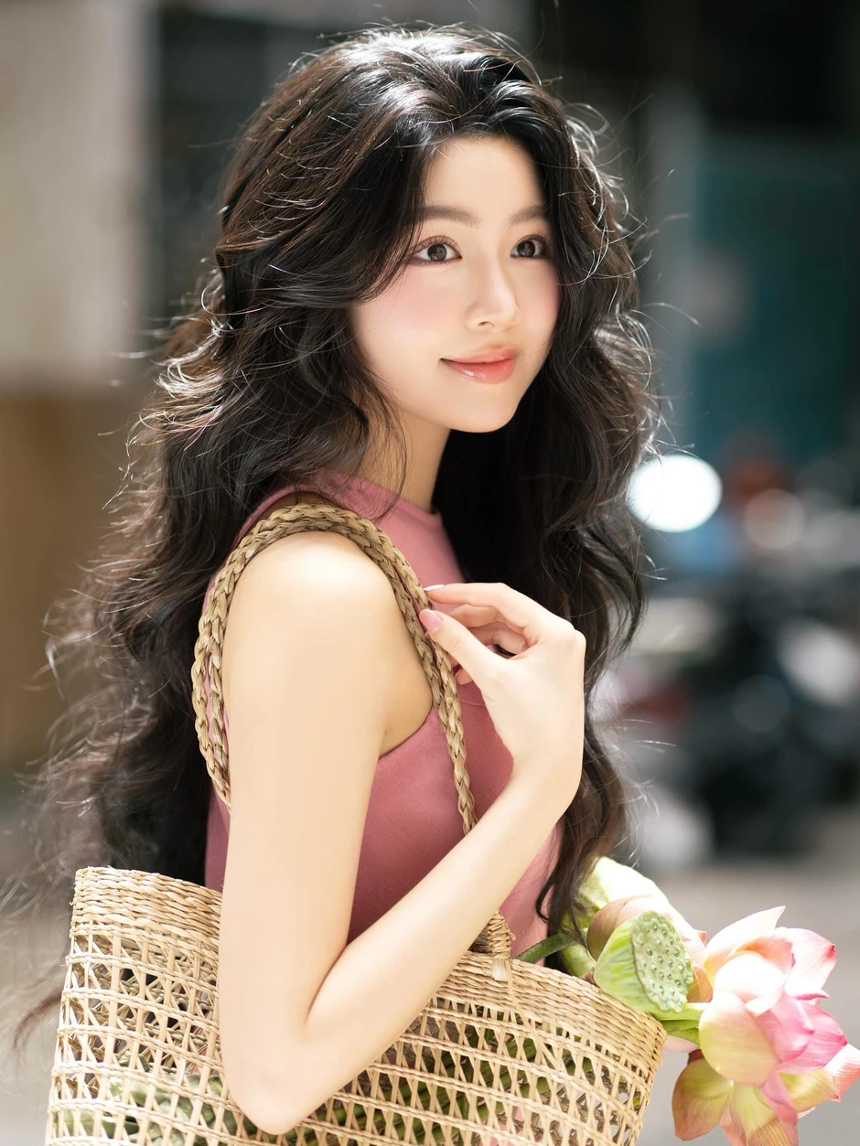 Thiếu gia Tài Sầm lộ rõ tình cảm với Lọ Lem Thiếu gia Tài Sầm lộ rõ tình cảm với Lọ Lem