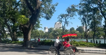 Thời tiết ngày 16/4: Bắc Bộ ngày nắng, đêm có mưa rào và dông