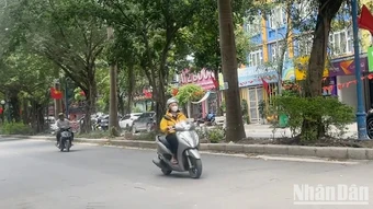 Thời tiết ngày 2/5: Bắc Bộ chiều tối có mưa rào và dông, Trung Bộ và Nam Bộ có nơi nắng nóng