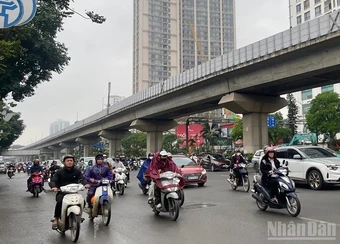 Thời tiết ngày 22/4: Nhiều nơi trên cả nước có nắng nóng gay gắt, Bắc Bộ có mưa vài nơi