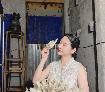 Thu nhập của cô gái Lào Cai bán thịt trâu gác bếp nổi tiếng Việt Nam, từng vỡ nợ, nhà trồng đào, trồng mai