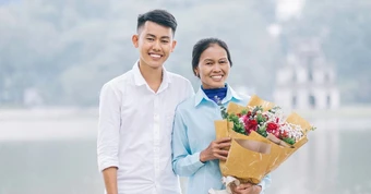 Thu nhập của Đồng Văn Hùng kênh 'Ẩm thực mẹ làm'