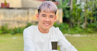 Thu nhập của Hưng Vlog