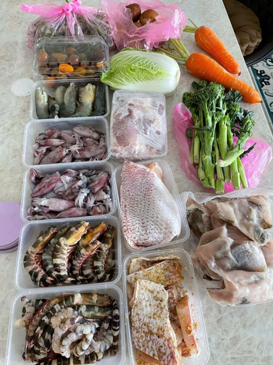 Thuê người nấu cơm nhà