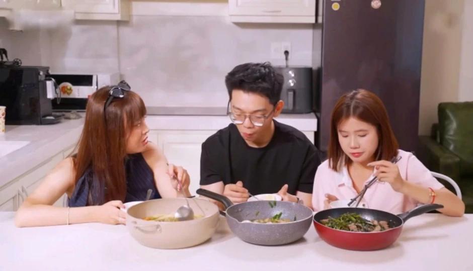 Thuê người nấu cơm nhà