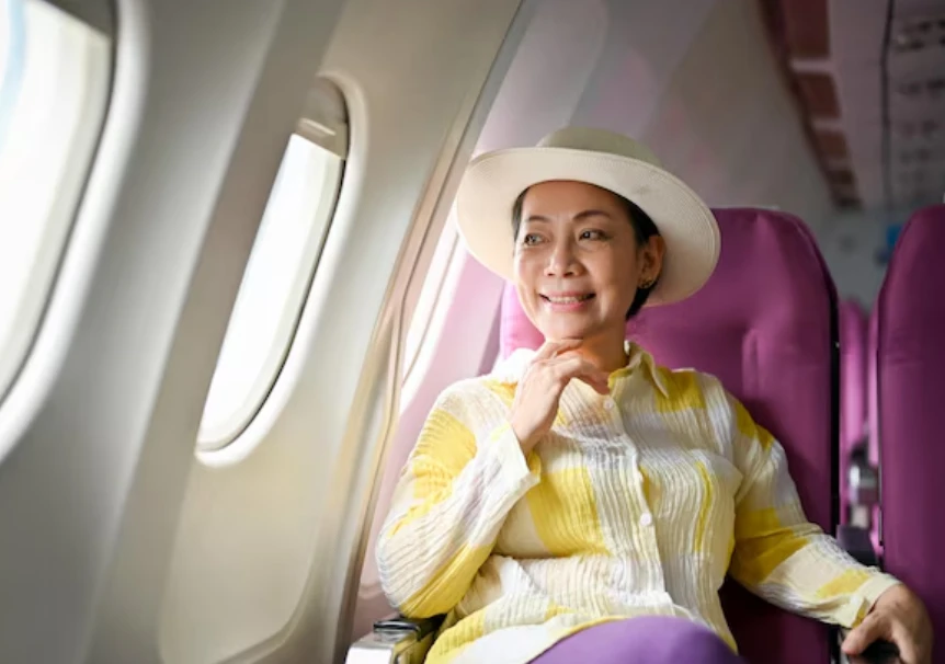 Tiết kiệm lương hưu 5 năm mới đủ tiền đưa vợ đi du lịch, đúng lúc này con trai lại quỳ xuống cầu xin bố mẹ đừng đi Tiết kiệm lương hưu 5 năm mới đủ tiền đưa vợ đi du lịch, đúng lúc này con trai lại quỳ xuống cầu xin bố mẹ đừng đi