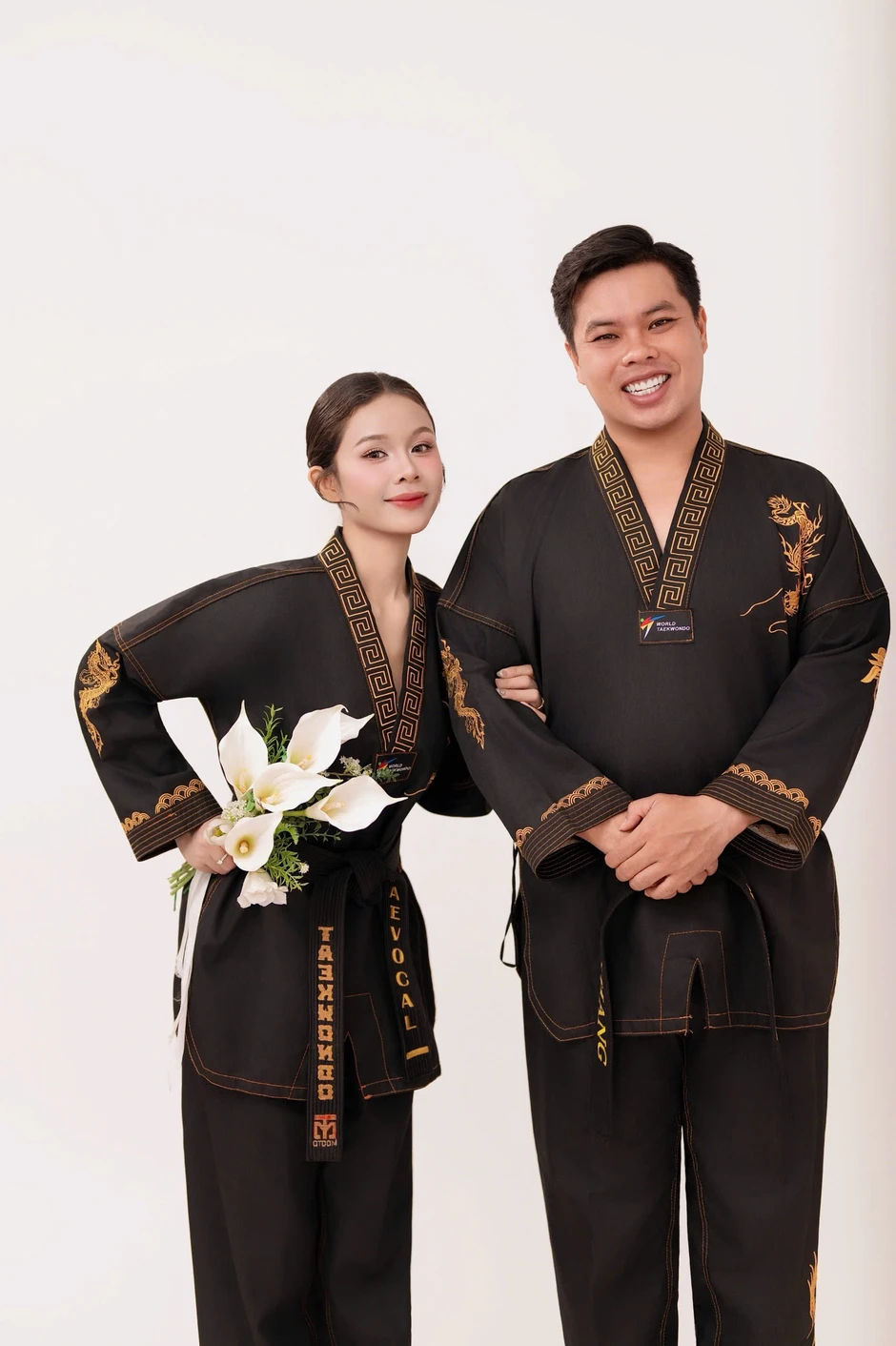 Tiết lộ về cô dâu ở TPHCM gây sốt với video hát đám cưới 5 triệu lượt xem Tiết lộ về cô dâu ở TPHCM gây sốt với video hát đám cưới 5 triệu lượt xem