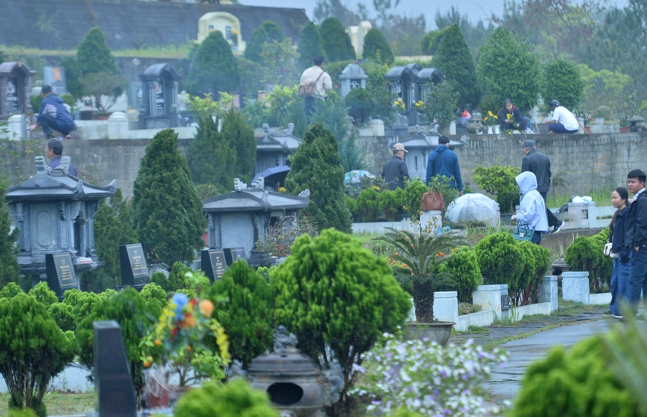 Tiết Thanh minh: Vì sao người Việt chỉ tảo mộ, không du xuân như Trung Quốc? Tiết Thanh minh: Vì sao người Việt chỉ tảo mộ, không du xuân như Trung Quốc?