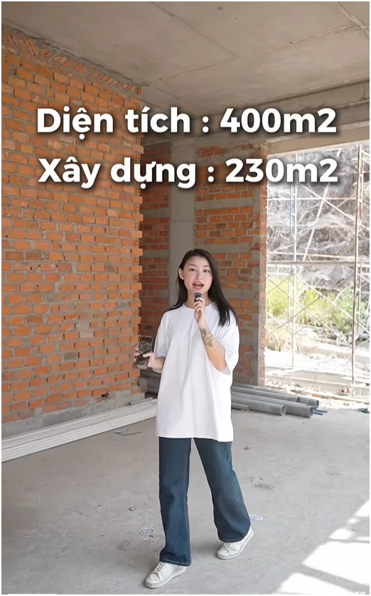 TikToker 23 tuổi khoe xây nhà trên mảnh đất 400m2 hướng mặt ra biển, mới nhìn phần thô netizen khẳng định: Đây là villa chứ nhà gì! TikToker 23 tuổi khoe xây nhà trên mảnh đất 400m2 hướng mặt ra biển, mới nhìn phần thô netizen khẳng định: Đây là villa chứ nhà gì!