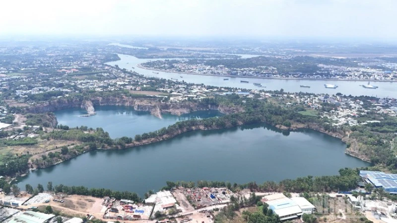 Tìm giải pháp tái thiết các mỏ đá sau khai thác ở Đồng Nai Tìm giải pháp tái thiết các mỏ đá sau khai thác ở Đồng Nai