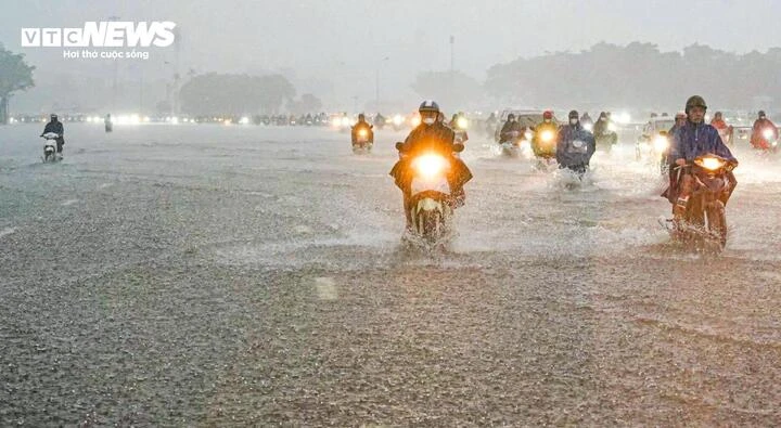 Tin mưa lớn chấm dứt nắng nóng 40°C ở Bắc Bộ và dự báo thời tiết Hà Nội 10 ngày Tin mưa lớn chấm dứt nắng nóng 40°C ở Bắc Bộ và dự báo thời tiết Hà Nội 10 ngày