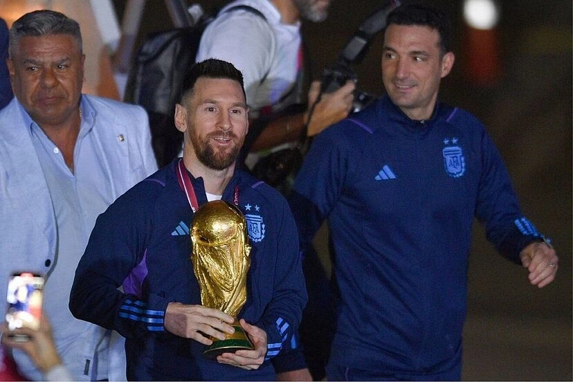 Tình bạn đặc biệt giữa HLV trưởng tuyển Argentina và Messi Tình bạn đặc biệt giữa HLV trưởng tuyển Argentina và Messi