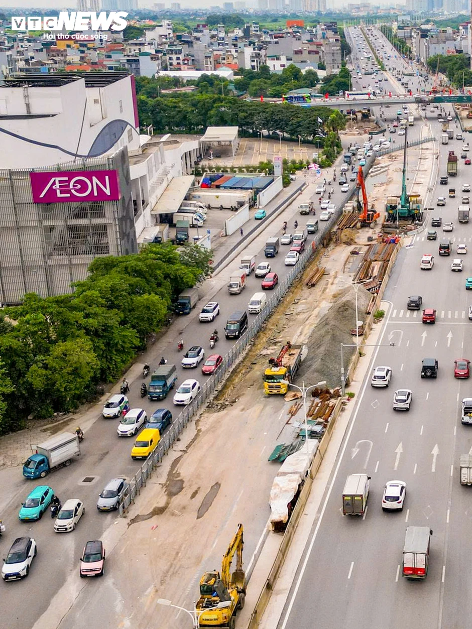 Toàn cảnh hầm chui 6 làn xe ở Hà Nội sau 9 tháng thi công Toàn cảnh hầm chui 6 làn xe ở Hà Nội sau 9 tháng thi công
