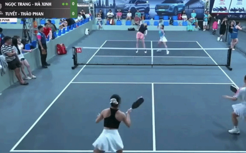 Toàn cảnh tai nạn “điếng người” trên sân pickleball: Nạn nhân quằn quại, đoạn camera hút 1,2 triệu vì xác suất xảy ra quá thấp Toàn cảnh tai nạn “điếng người” trên sân pickleball: Nạn nhân quằn quại, đoạn camera hút 1,2 triệu vì xác suất xảy ra quá thấp