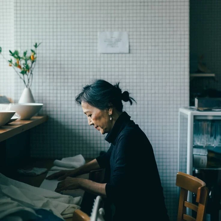 Tôi bảo con dâu nghỉ việc ở nhà chăm cháu, đến ngày nó xin đi làm lại tôi mới hiểu vì sao nó nhất quyết không nhận tiền của tôi Tôi bảo con dâu nghỉ việc ở nhà chăm cháu, đến ngày nó xin đi làm lại tôi mới hiểu vì sao nó nhất quyết không nhận tiền của tôi