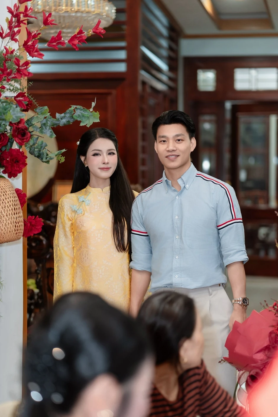 Trần Bích Hạnh xác nhận "tin vui" với Văn Thanh Trần Bích Hạnh xác nhận "tin vui" với Văn Thanh