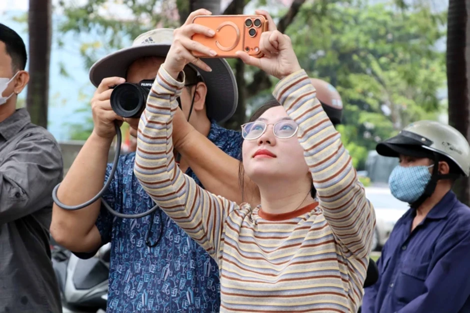 Trẩy hội chùa Ông Trẩy hội chùa Ông