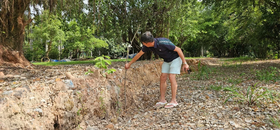 Trên đường nát, dưới sông lở: Cuộc sống đảo lộn của người dân Phú An, TP.HCM