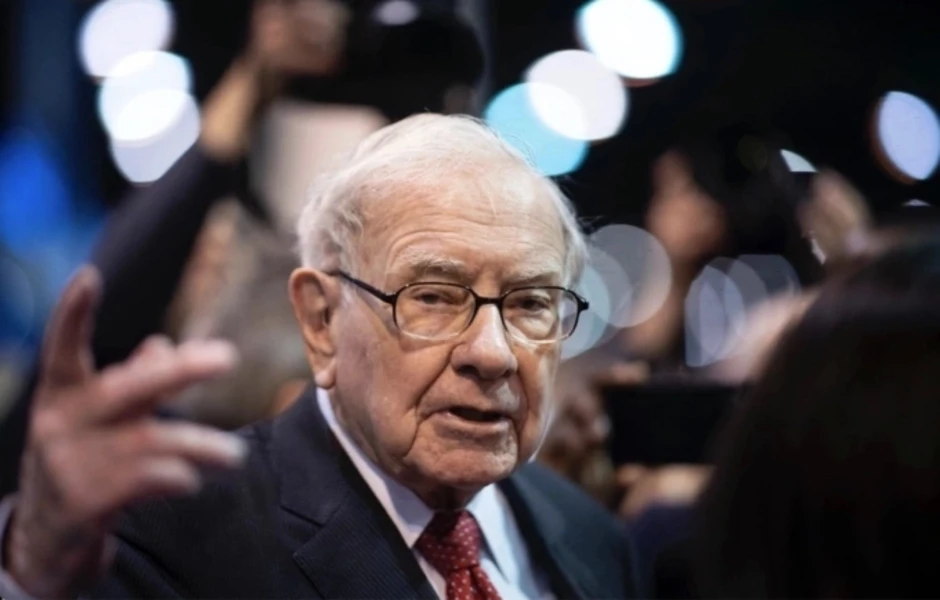 Triết lý 'ngược dòng' của tỷ phú Warren Buffett giữa cơn sốt vàng Triết lý 'ngược dòng' của tỷ phú Warren Buffett giữa cơn sốt vàng