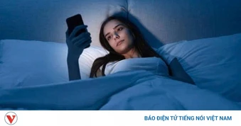 Trước giờ ngủ bao lâu nên “cai” điện thoại để cơ thể được nghỉ ngơi?