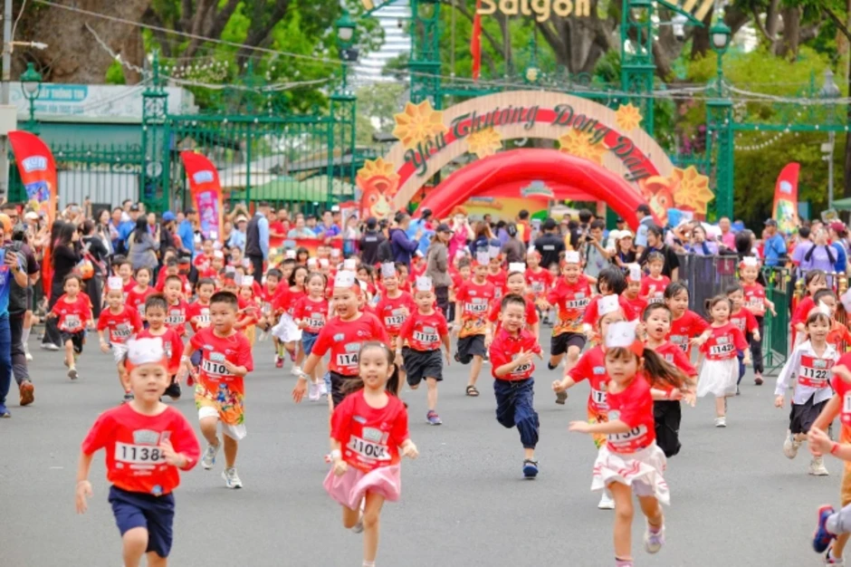 Trường Giang lần thứ tư liên tiếp đồng hành Kun runners Huế - Báo TinVina Trường Giang lần thứ tư liên tiếp đồng hành Kun runners Huế - Báo TinVina