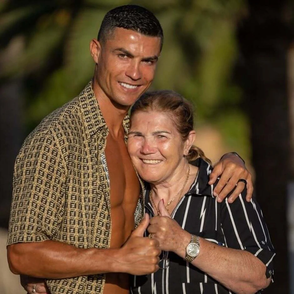 Từ cậu bé nghèo đến tỷ phú thể thao, Cristiano Ronaldo giàu đến mức nào? Từ cậu bé nghèo đến tỷ phú thể thao, Cristiano Ronaldo giàu đến mức nào?